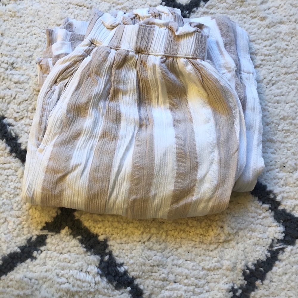 American Eagle flowy pants